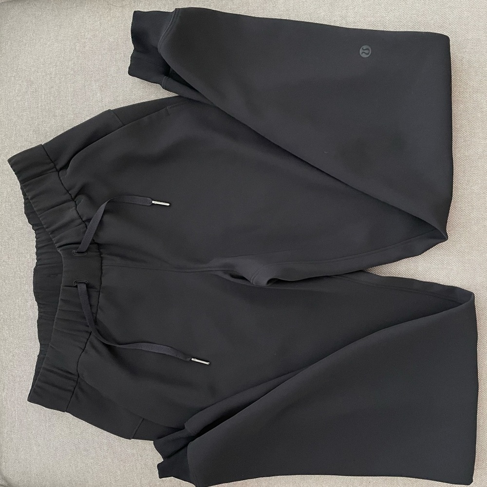 Lululemon On The Fly Jogger
